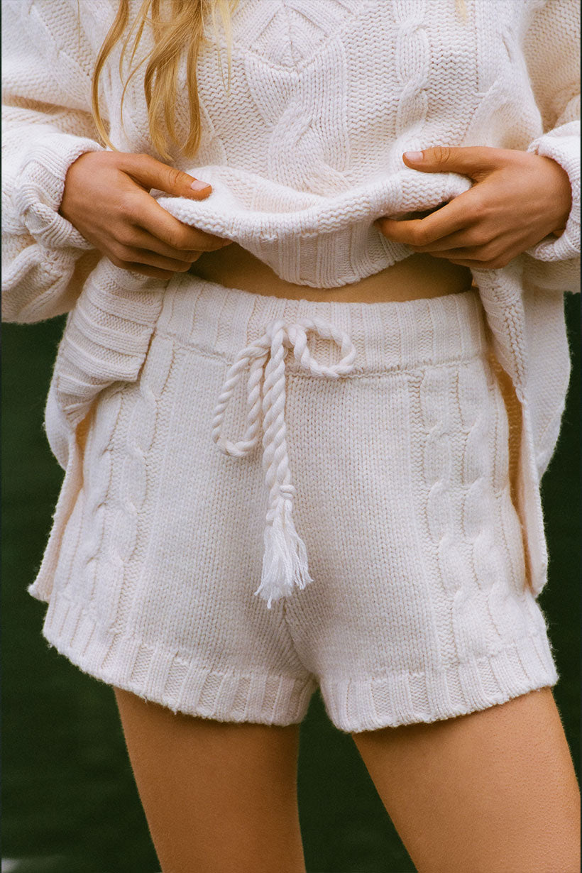 Cosy Campfire Knit Short – SPELL
